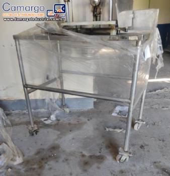 Mesa em Inox, material de demoli��o