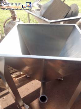 Silos de alimenta��o para rosca transportadoras em inox