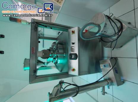 Compressora rotativa Neuberger 20 pun��es 900 comprimidos por minuto