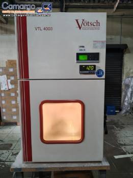 Câmara climática de bancada interno em inox Vötsch 34 litros Câmara climática de bancada interno em inox Vötsch 34 litros