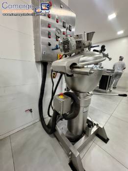 Processador cutter de alimentos em inox Geiger 25 litros Processador cutter de alimentos em inox Geiger 25 litros