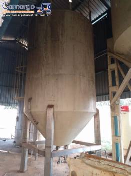 Silo encamisado isolado para armazenamento de glucose gordura interno aço inox 15.000 litros Silo encamisado isolado para armazenamento de glucose gordura interno aço inox 15.000 litros